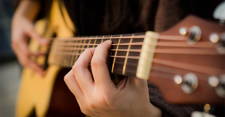Best Acoustic Guitar Strings for Beginners: Unlock Your Musical Potential
